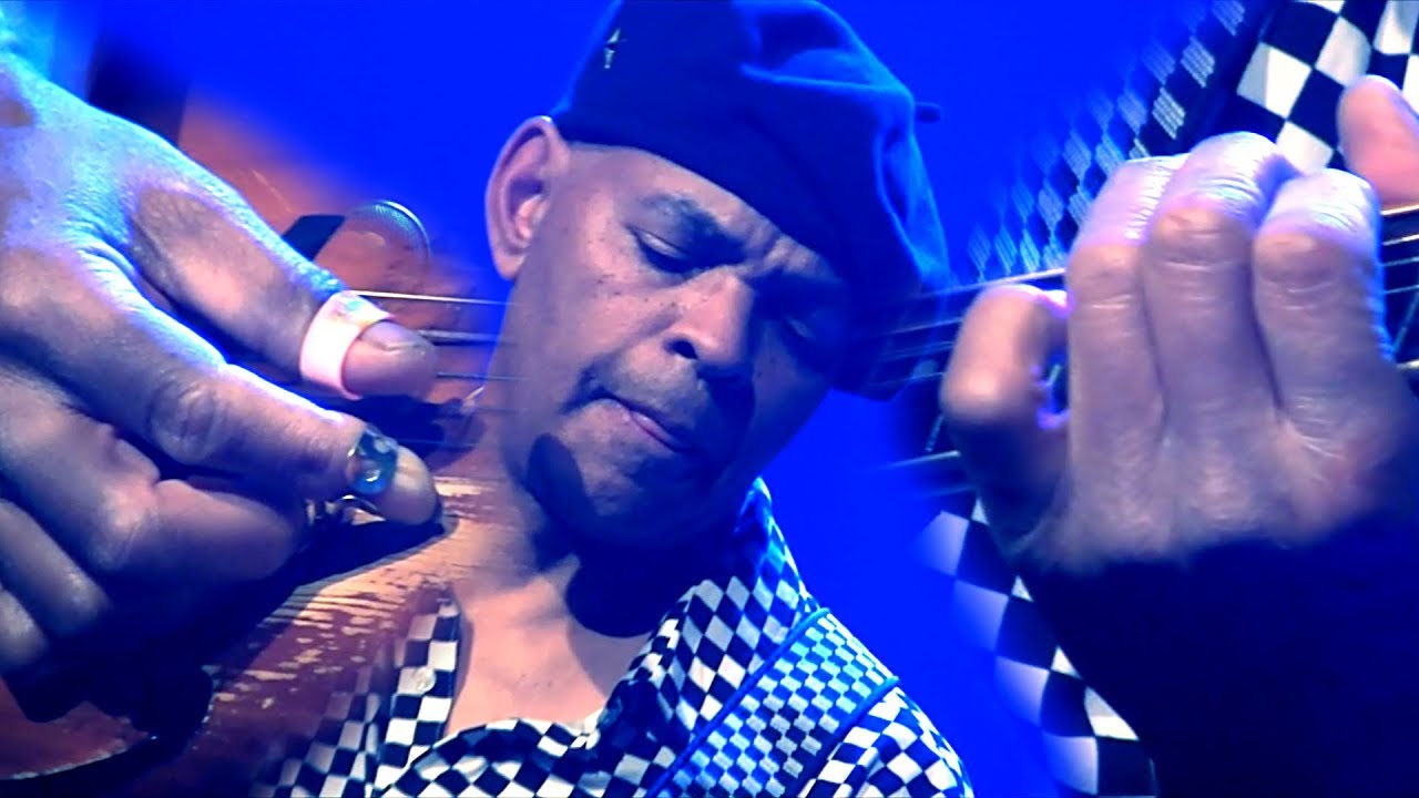 GUY DAVIS, ‘WATCH OVER ME’ CLOUD 9 TIVOLI VREDENBURG UTRECHT 2019