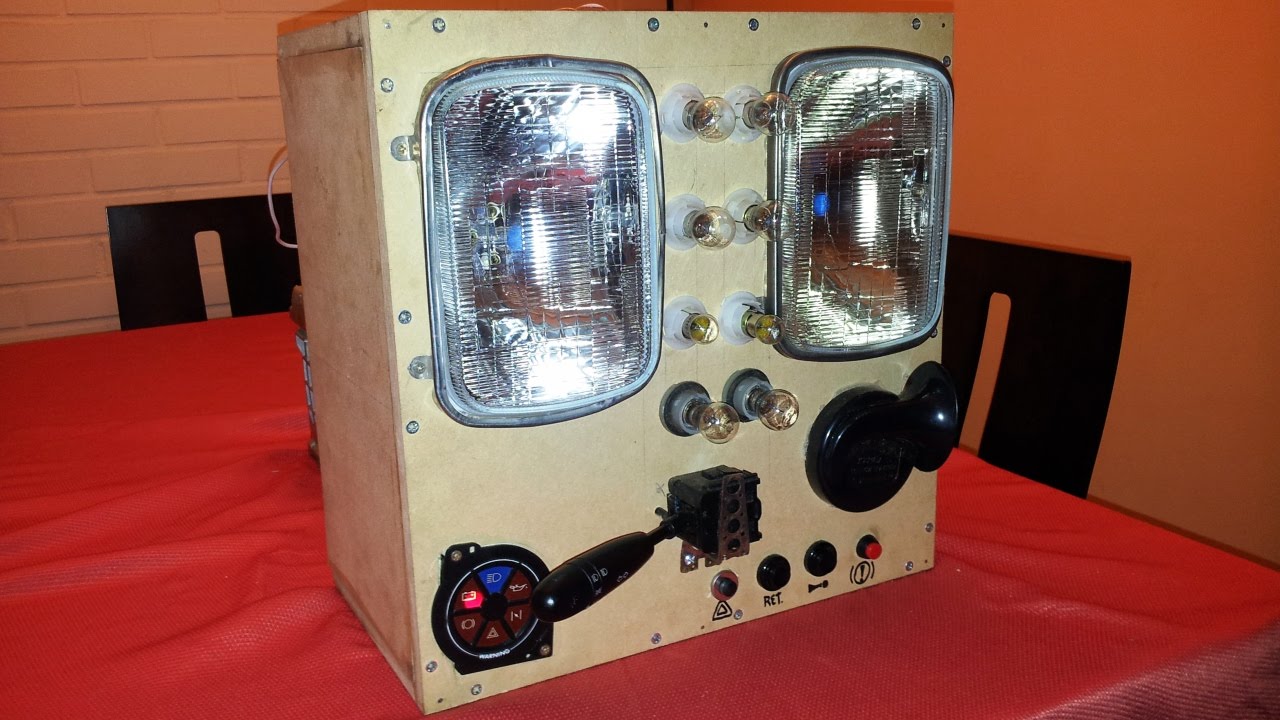Maqueta electricidad automotriz sistema de luces con telecomando