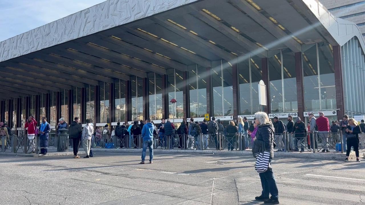 Sciopero dei trasporti a Roma Termini: 