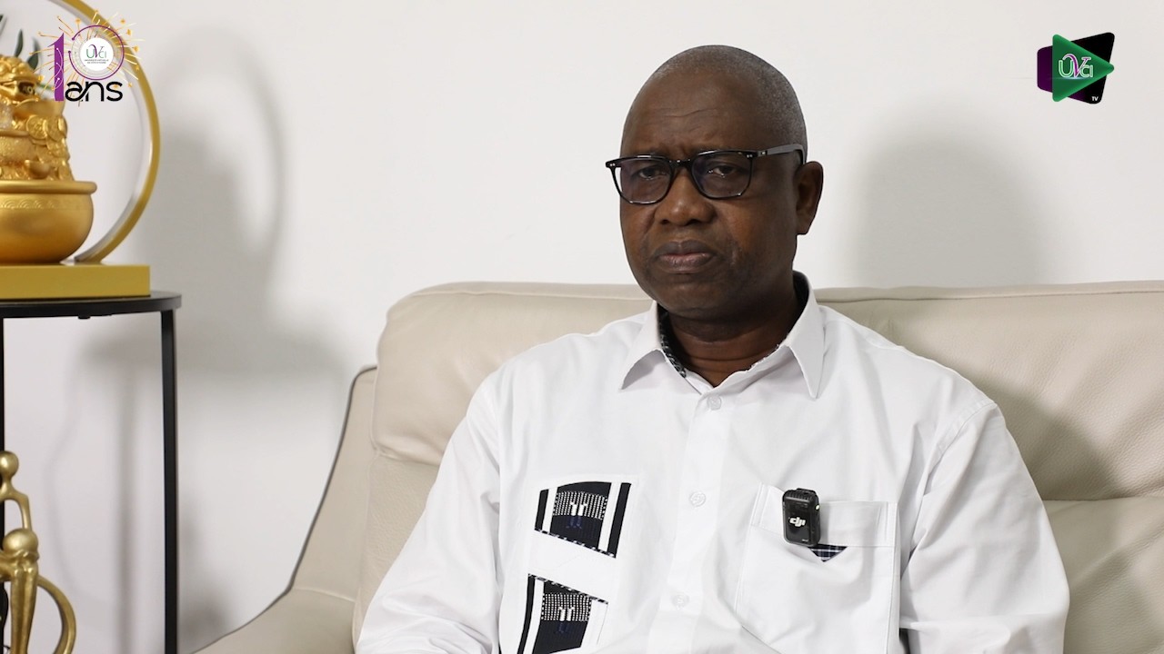 PROFESSEUR KONÉ TIEMOMAN IMMORTALISÉ DANS UNE RUE  D'ABIDJAN