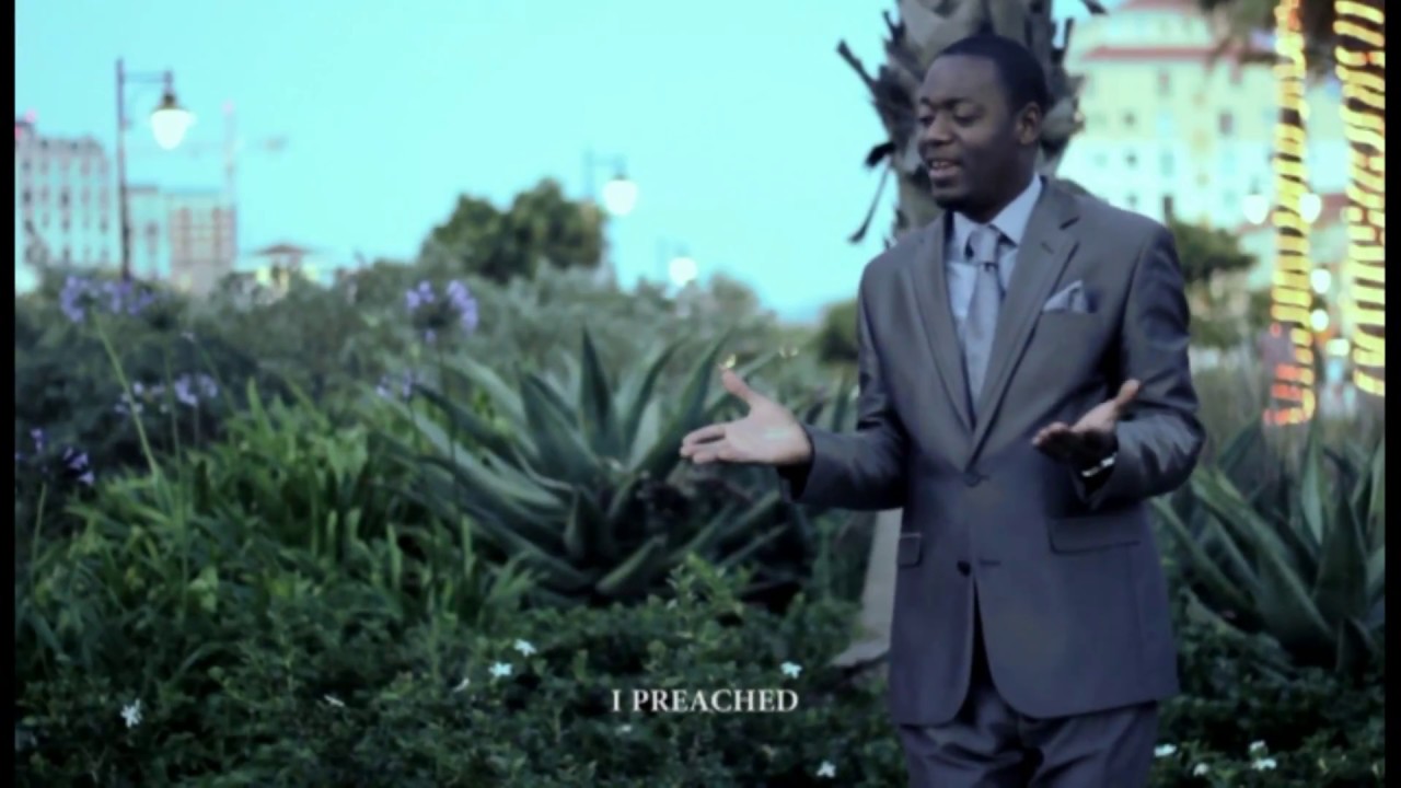Fr Josué Eurico Nsiamfumu chante Eu Tambe