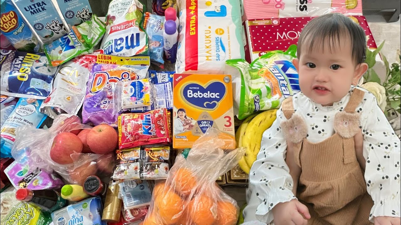 Keseruan Belanja Bulanan yang selalu di temani cucu 