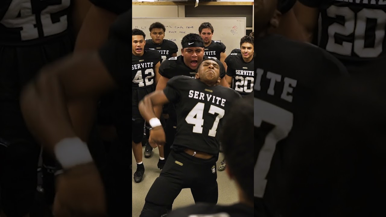 Servite Football hypes it up before their playoff game 2021 CIF football championship