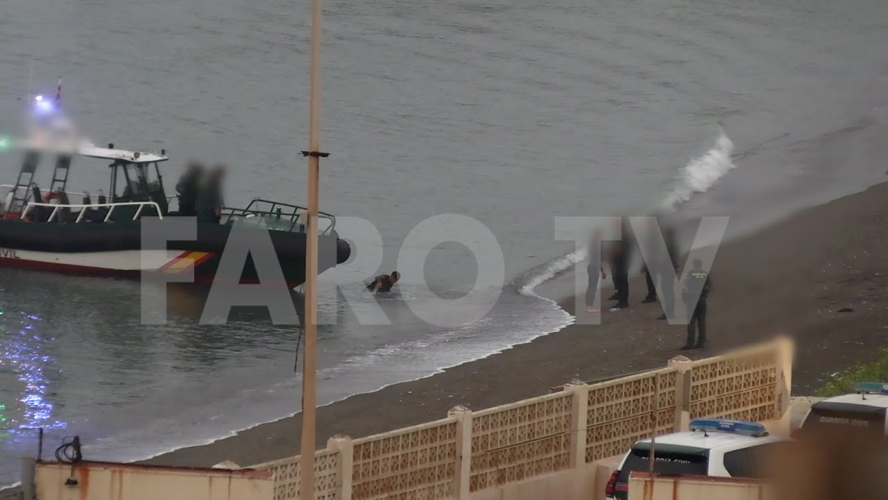 Madrugada de presión en el mar: más de 100 inmigrantes intentan entrar en Ceuta