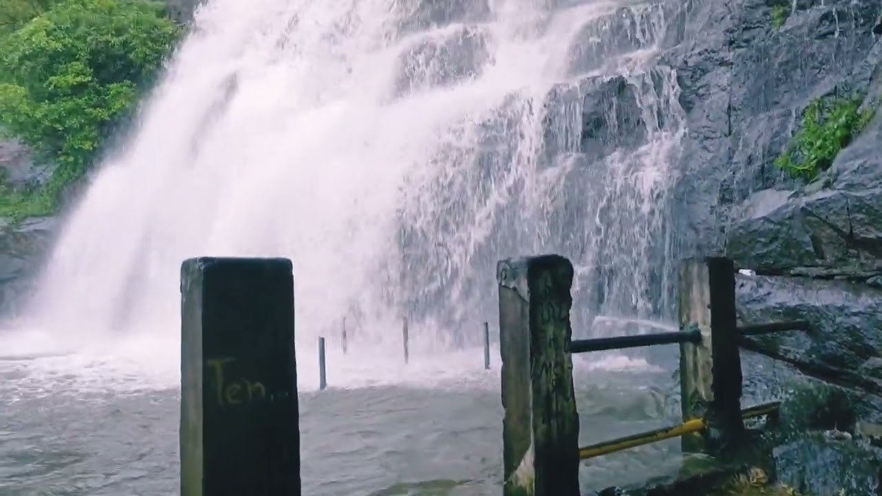 CHINNASURULI WATERFALLS MEGAMALAI