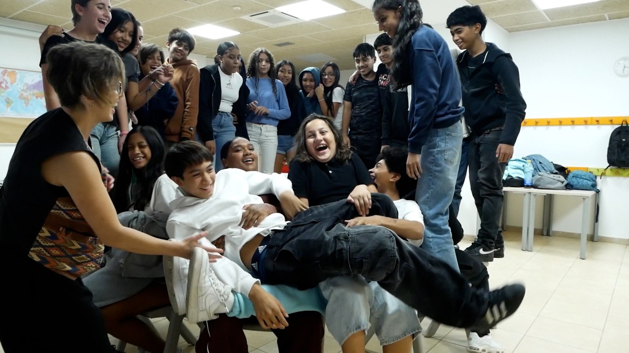 Empoderar a los y las adolescentes para transformar su entorno