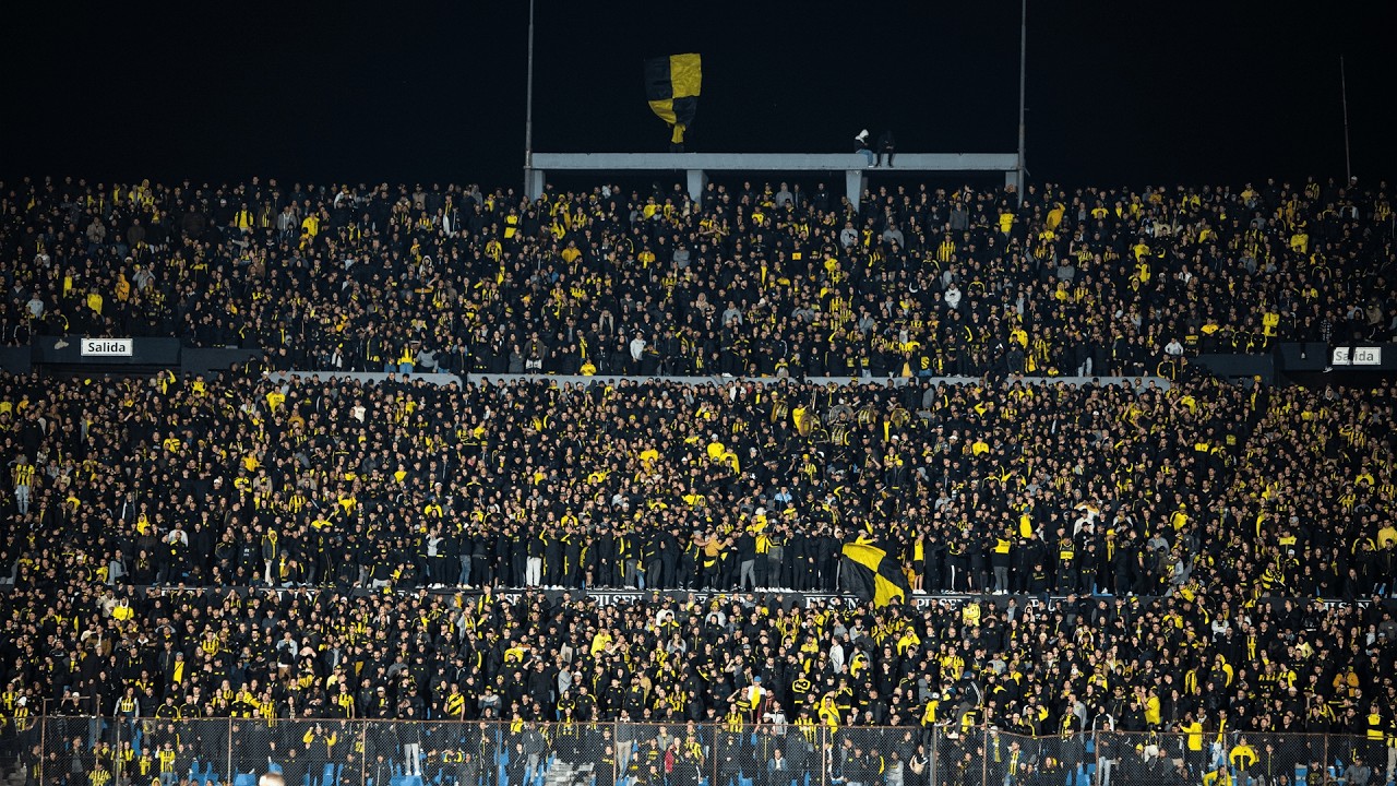 Hinchada Peñarol Campeón Copa AUF Uruguay 2025 | Barra Ámsterdam vs Plaza Colonia