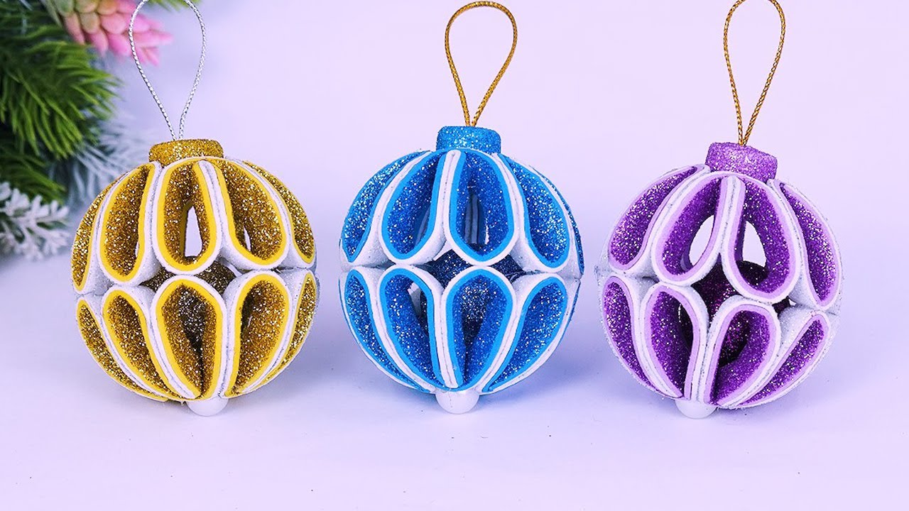 DIY Honeycomb Ball Ornament 🎄 Christmas Crafts