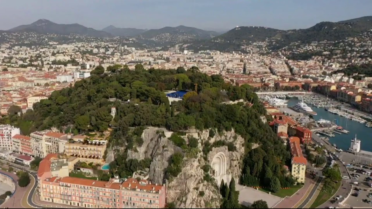 Hommage national aux victimes de l'attentat terroriste perpétré à #Nice le 29 octobre 2020