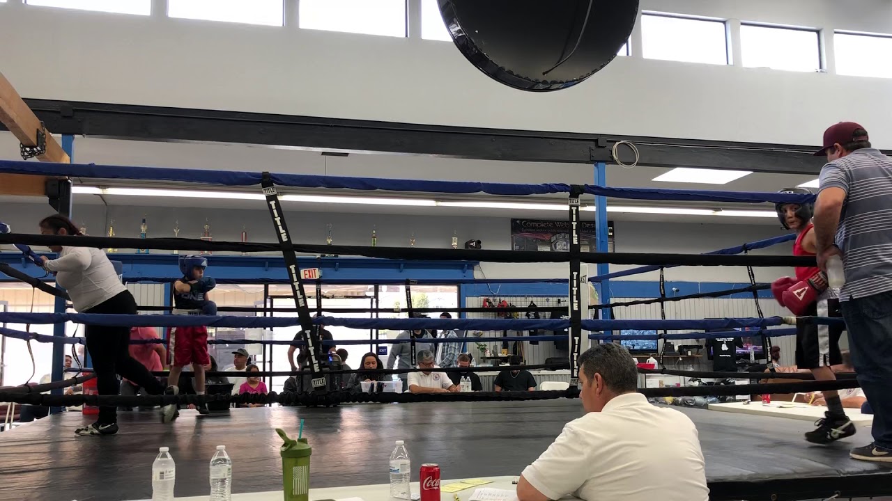 Julian&rsquo;s 2nd fight at All World Boxing Club round 1