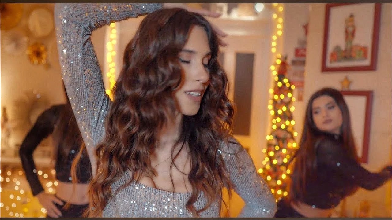Tamiga & 2Bad - Under the Mistletoe | Official Video Extended