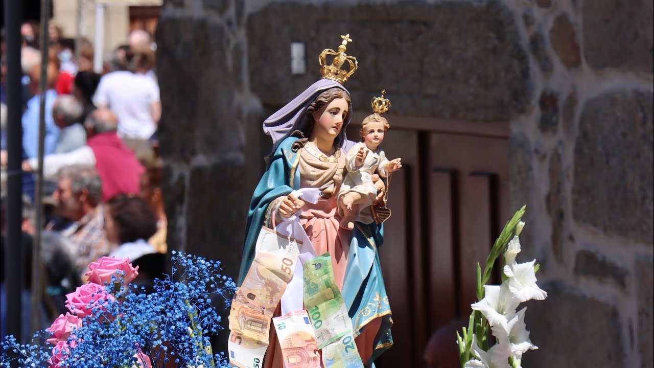 Procissão em honra de Nossa Senhora da Saúde em Covas do Barroso 2022