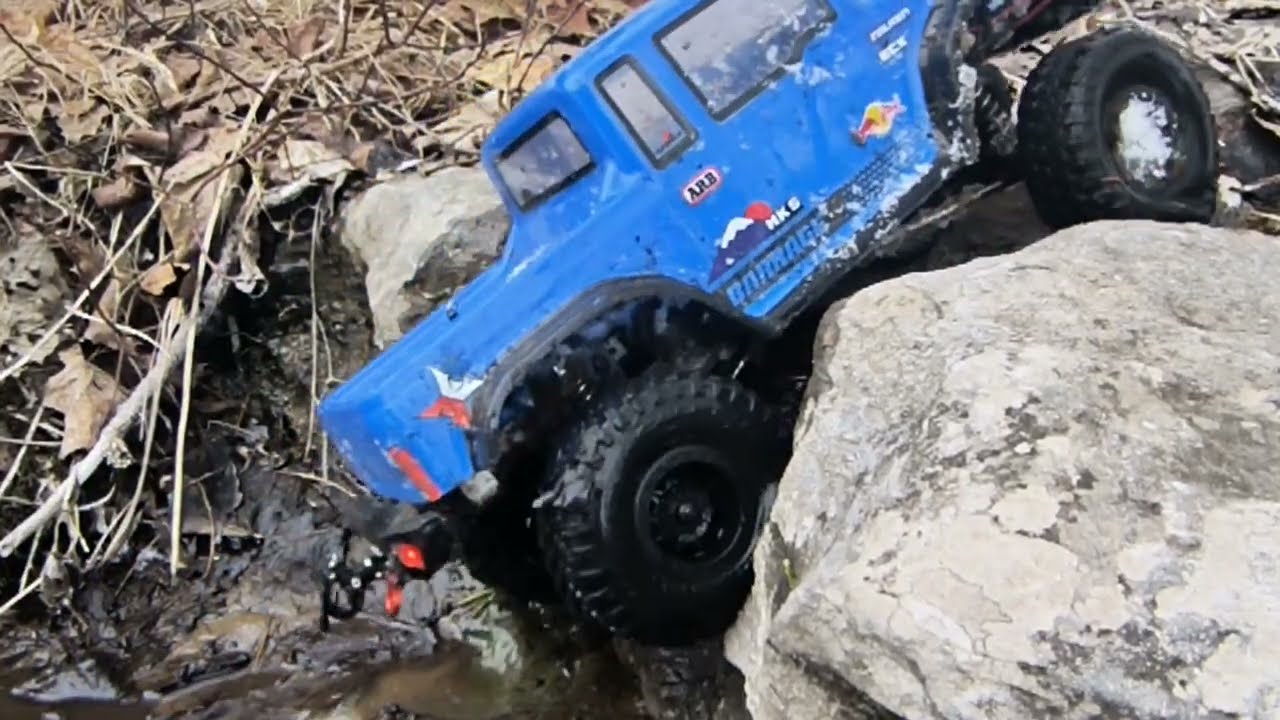 ECX Barrage Gen2: Rocky Creek Crawling in Winter!