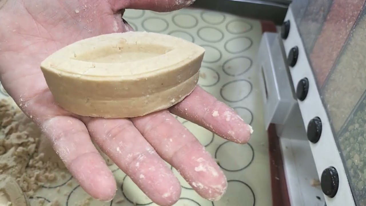 غريبية اللبلابي دووب فالفم 😋 بنة ولا أروع 