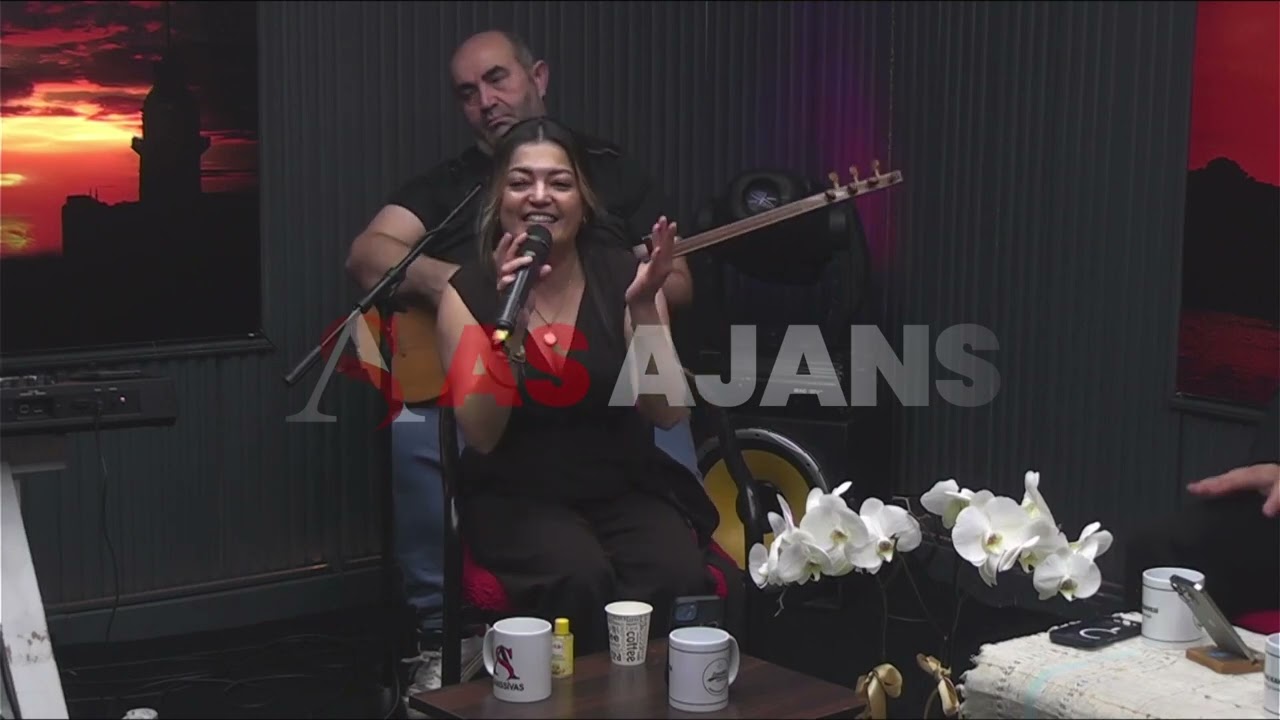 FİLİZ AĞAR – SEVDİM SENİ DELİ | CANLI PERFORMANS