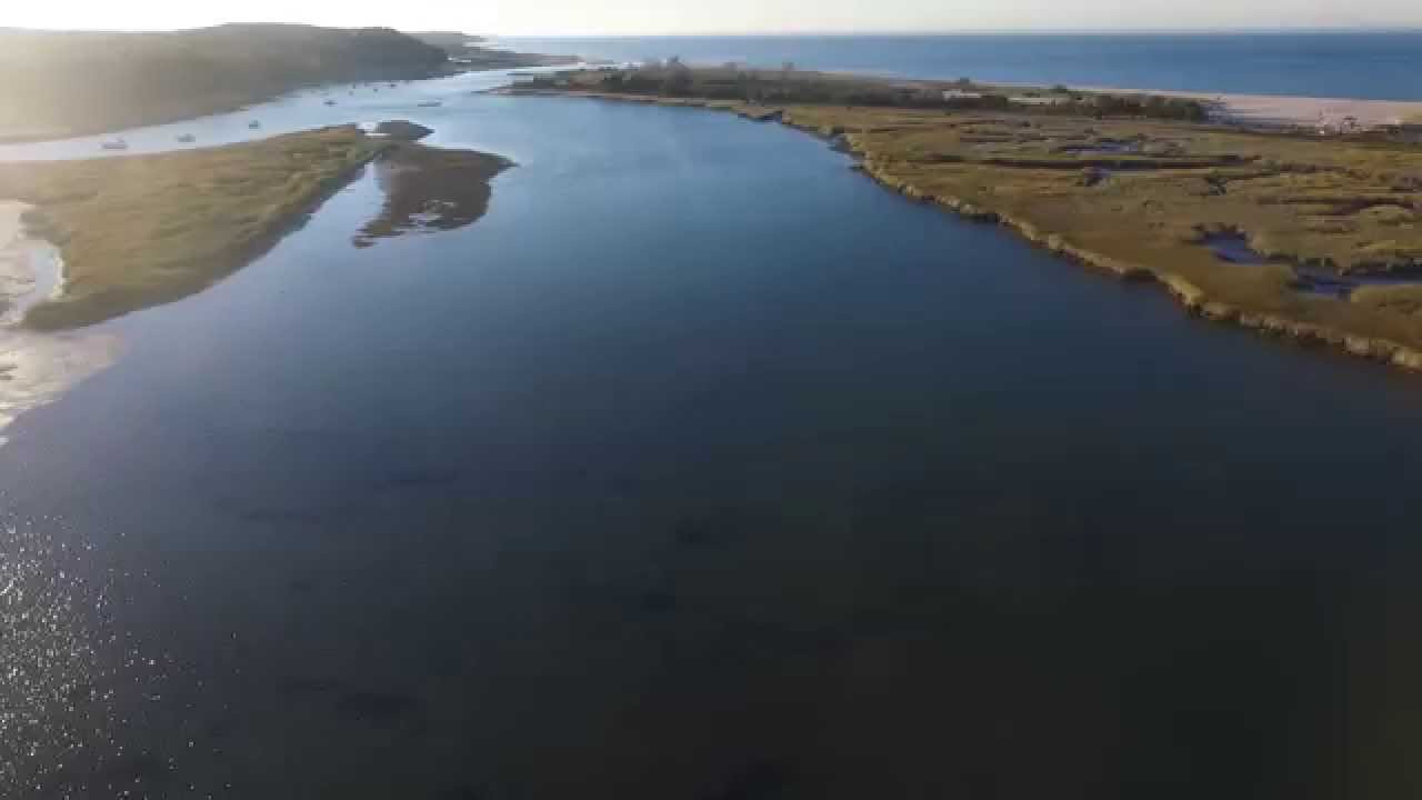 Drone flight of the Nissequogue River in Kings Park NY