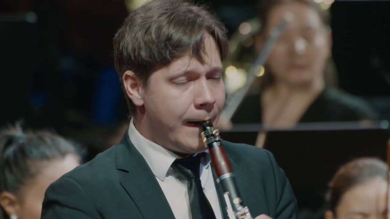 Alexey Shor's Clarinet Concerto No 2  performed by Sergey Eletskiy