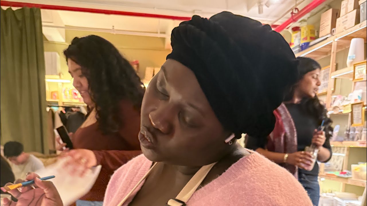 Girl Talk ft. My Mommy 💕 | A Bee’s Life