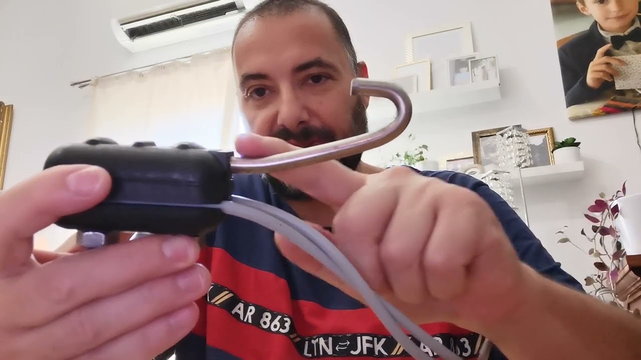 Pince d'ancrage pour le faisceau &eacute;lectrique poteau vers fa&ccedil;ade et en t&eacute;l&eacute;distribution