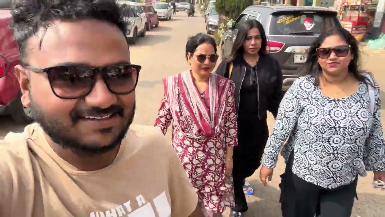 নতুন বছর উপভোগ করতে চলে এসেছে সমদ্র সৈকতে 