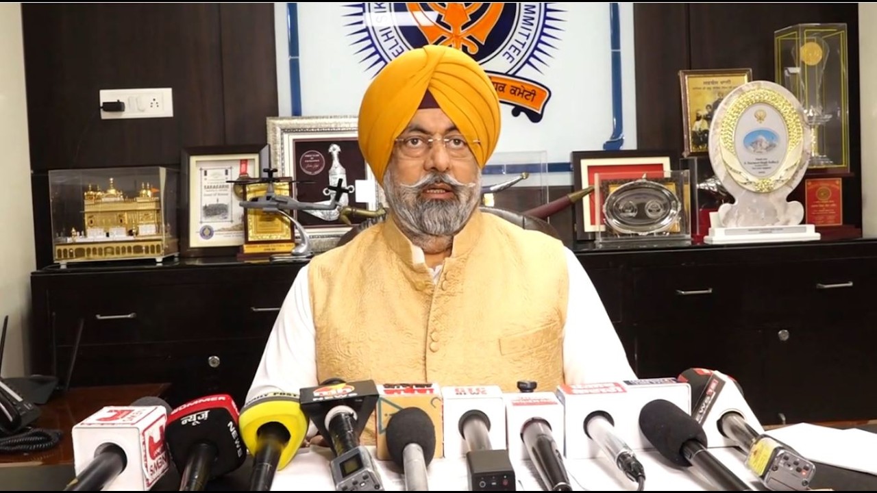 Giani Raghbir Singh ਨੂੰ ਨੋਟਿਸ ਦੇ ਕੇ ਕਲੰਕ ਲਵਾ ਲਿਐ ਹੈੱਡ ਗ੍ਰੰਥੀ ਸਾਹਿਬ ਨੂੰ ਲੈ ਕੇ SGPC ਖਿਲਾਫ਼ ਡਟ ਗਈ DSGMC