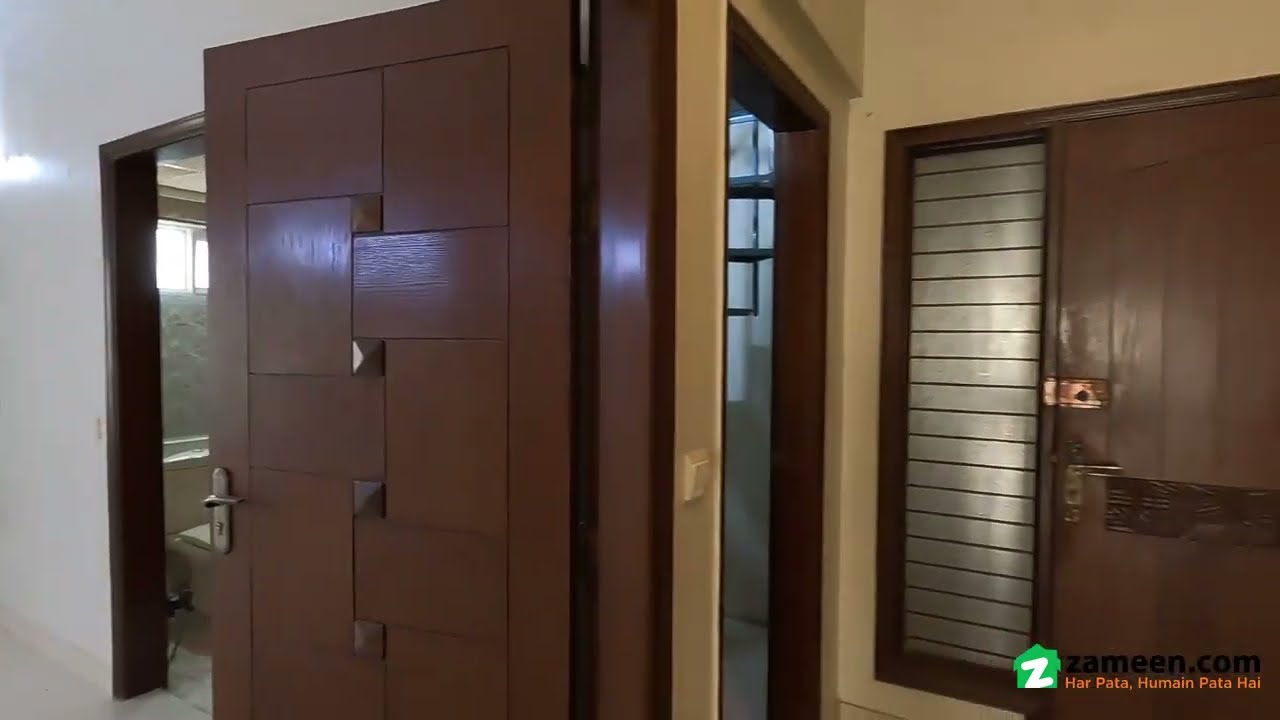 311 SQYD FLAT FOR SALE IN BATH ISLAND KARACHI