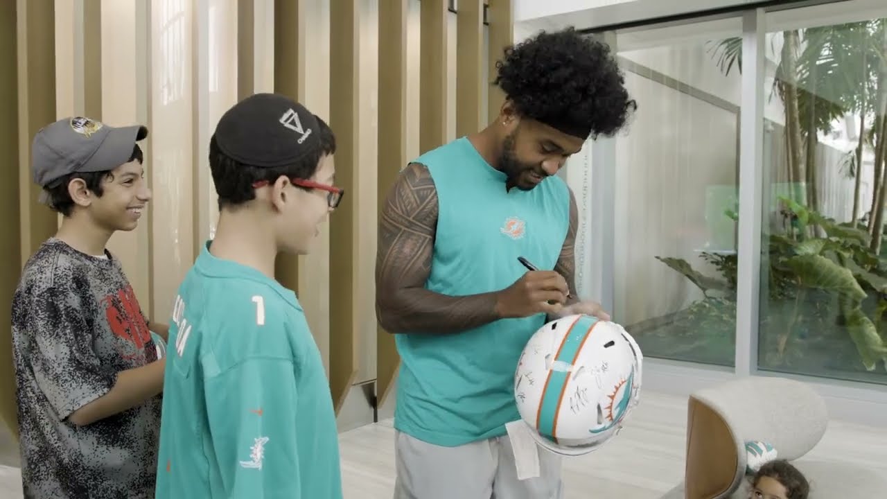 Miami Dolphins and Make A Wish host 15-year old Dolphins fan Yisroel Weberman