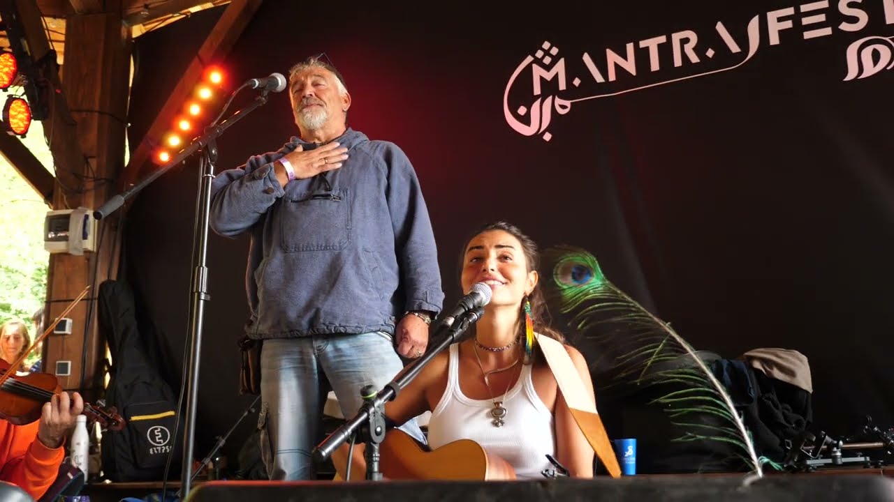 Kelly Aura, Ferenz Kallos, Brice Louis au Mantra Fest 2024