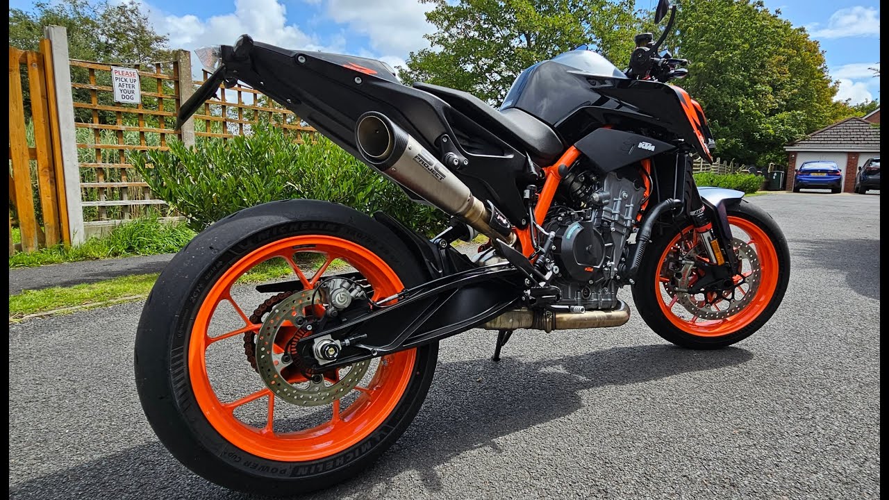 KTM 890 Duke R 1000 mile review