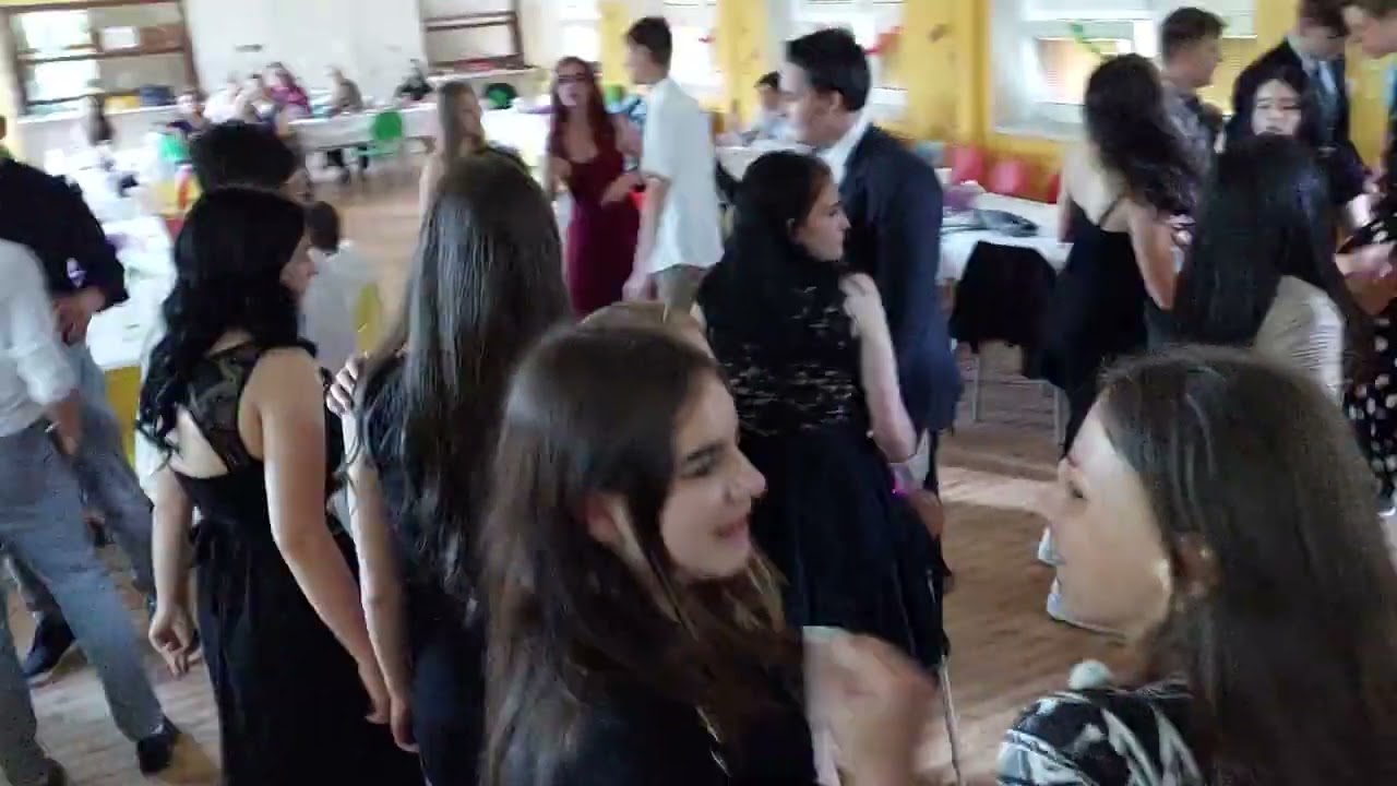Školní ples ZŠ Mládí Orlová - bavíme se ....