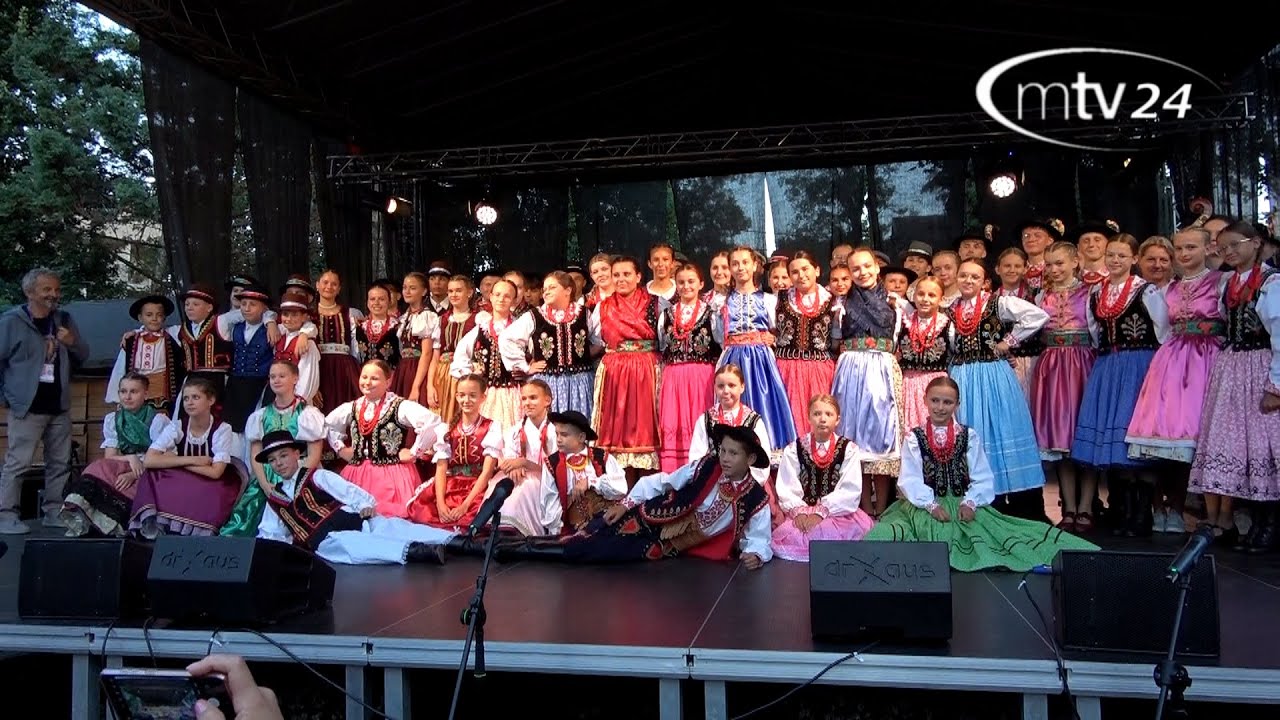 Małe Niskowioki oraz Misina Folk z Wegier