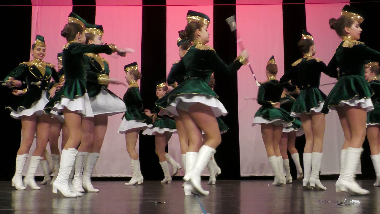 Mażoretki 'FENIX' - Radlin / Majorettes / baton klasyczny senior / Parada 2023