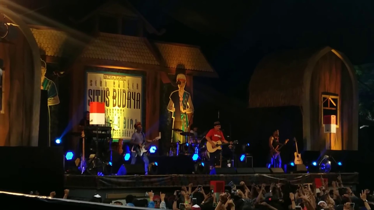 Iwan Fals - Nyanyian Jiwa (Konser Situs Budaya - Nusa Tenggara Barat) #konser #iwanfals