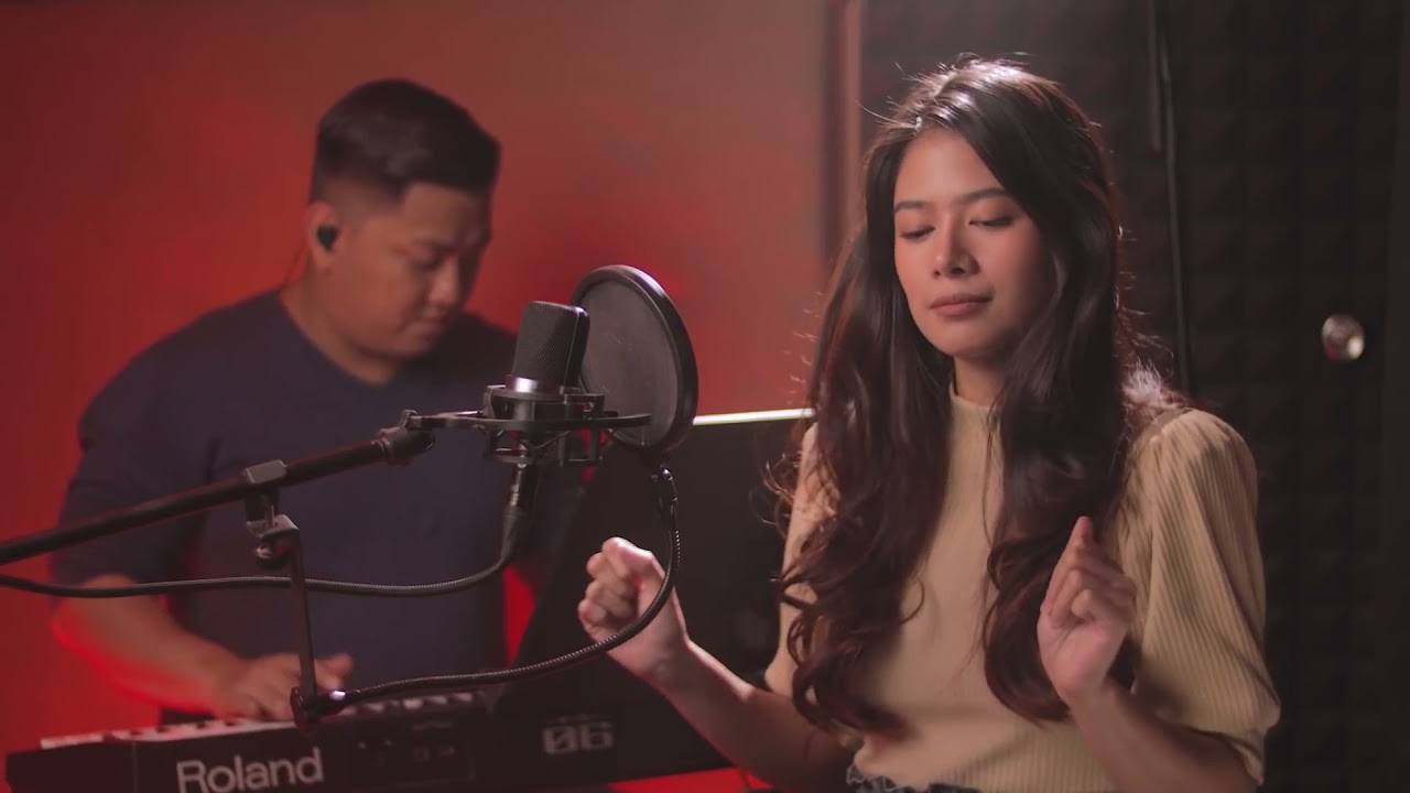 Gigi De Lana (Gidget Dela Llana) 