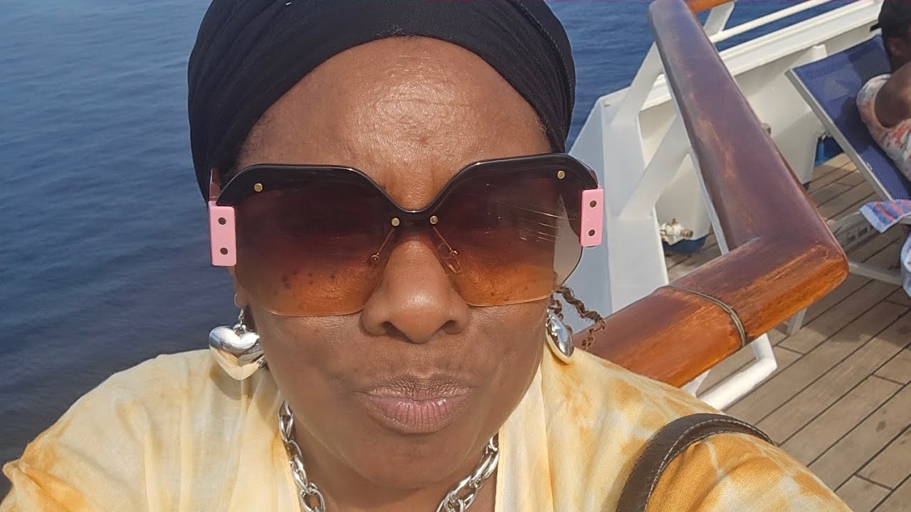 Carnival cruise with Selahyah@KALENBAH TRAVEL