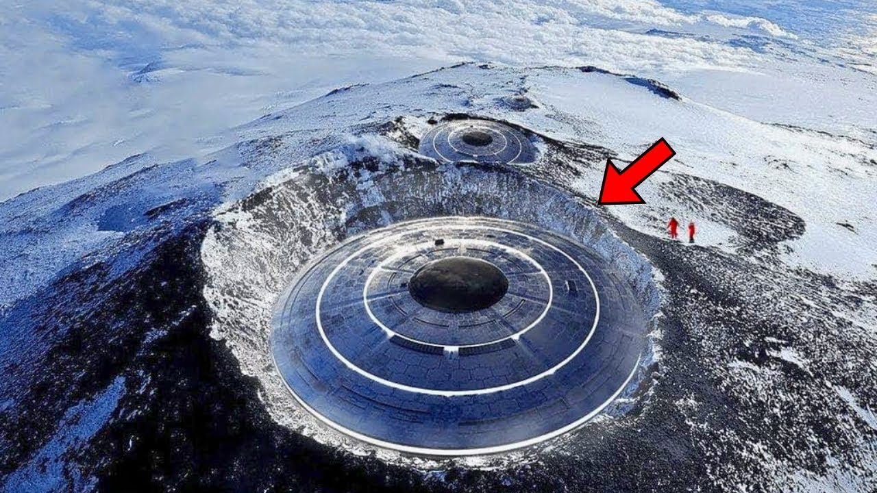 Alpinistët gjejnë kupola të çuditshme në Arktik, nuk mund ta besojnë se çfarë ka poshtë tyre...