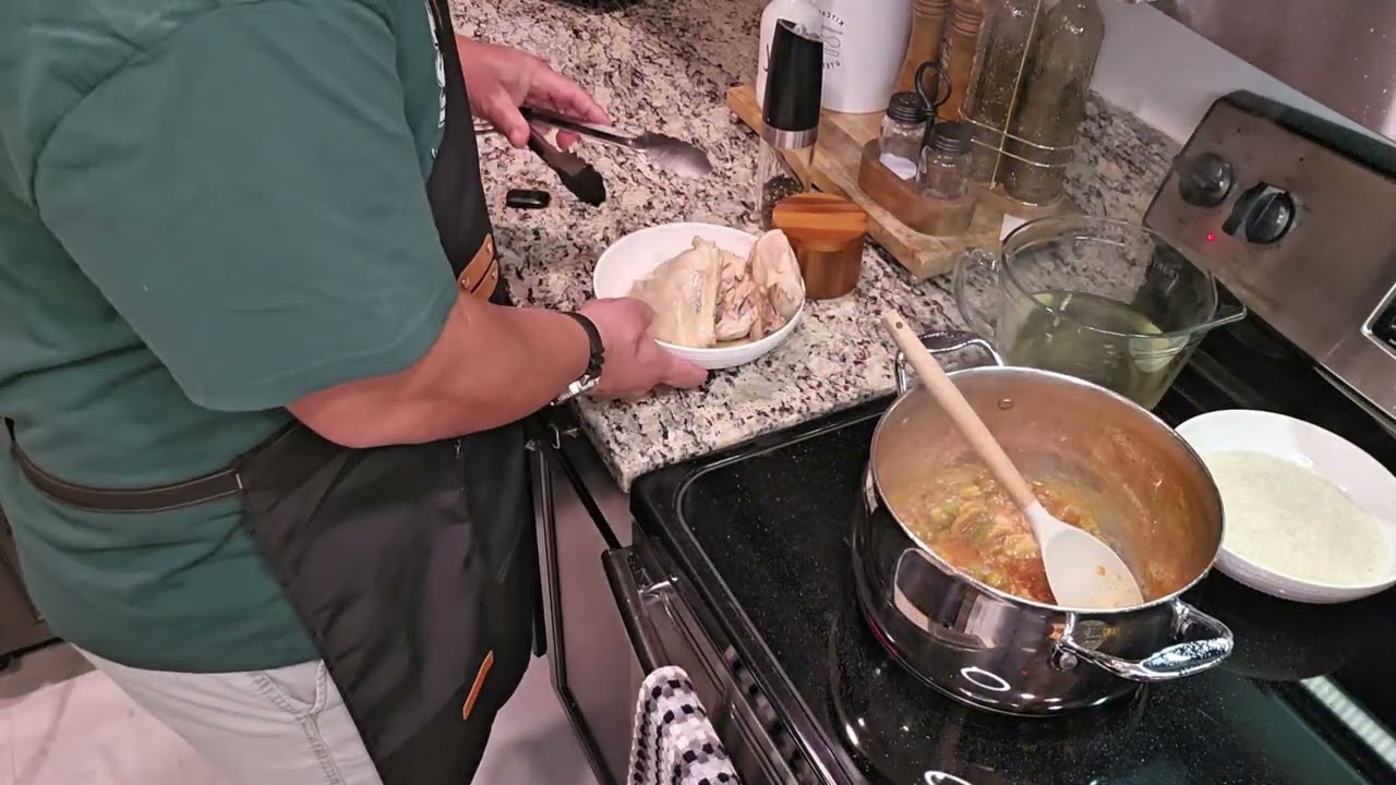 Arroz Amarillo con Pollo 