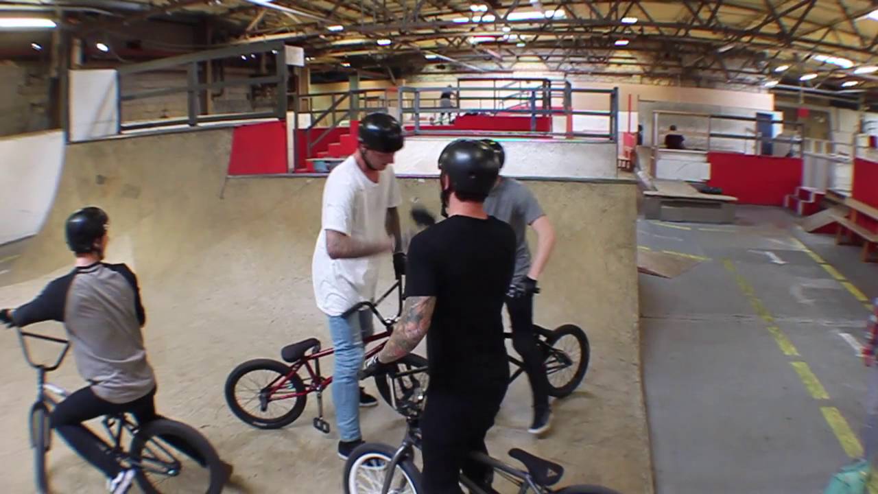 THIS IS HOW TO BMX @ Adrenaline Alley