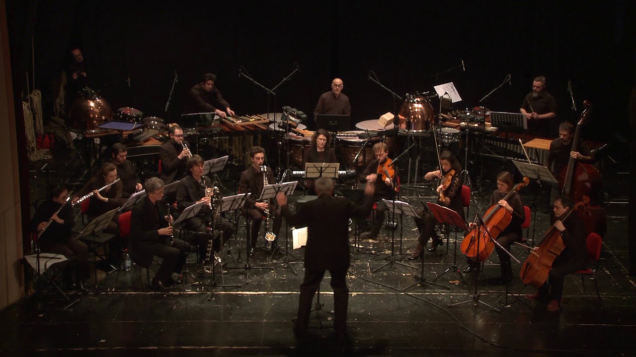 Helmut Lachenmann - Mouvement (- vor der Erstarrung)