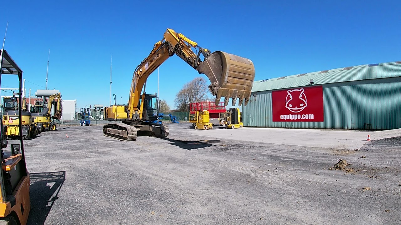 Used Hyundai ROBEX290NLC-7A | Used Tracked Excavator | equippo.com | Used heavy equipment