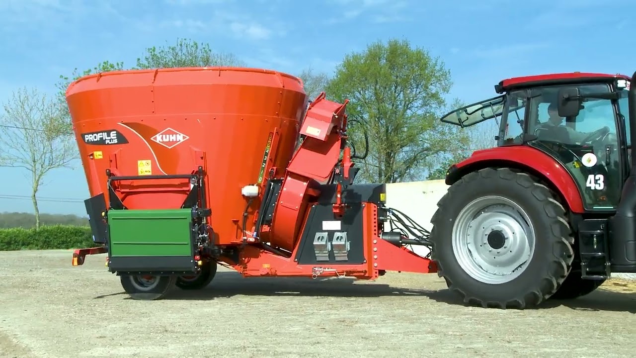 🐄 Effiziente Tierfütterung mit KUHN PROFILE Futtermischwagen – kompakt, leistungsstark & vielseitig!