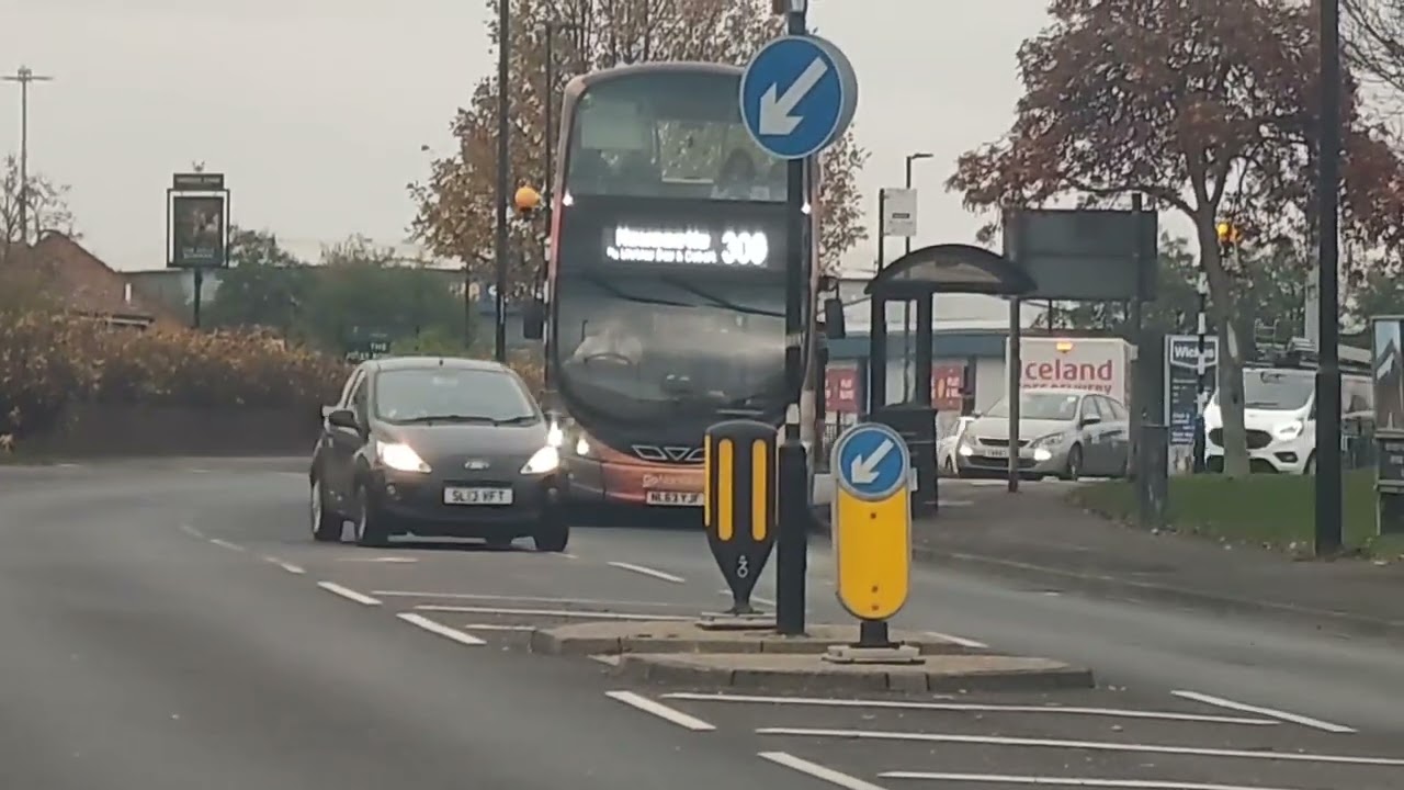buses at battle hill 