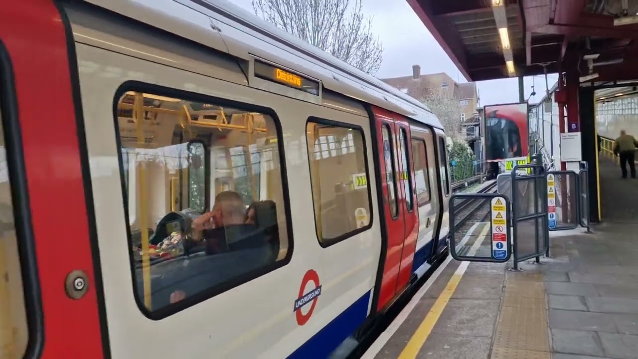 District line | New CBTC extension - Departure from Elm Park