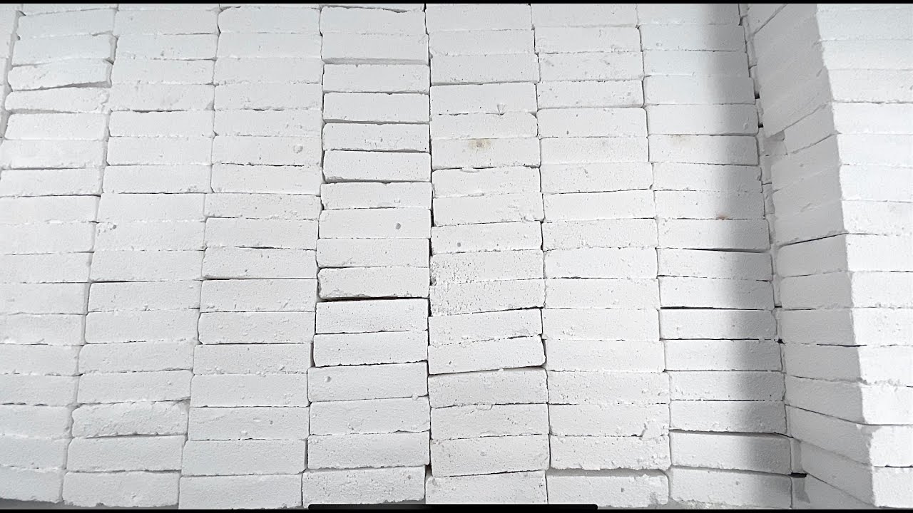 ASMR ~ 300 CRUNCHY GYM CHALK BARS CRUSH ~ 3K SUBSCRIBER CELEBRATION #3K3POST
