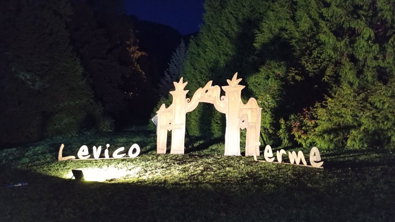 Levico Terme (TN) - Natale 2025, presepi e mercatini