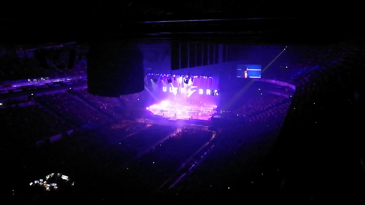 Ultra Bra - Lähettäkää Minulle Kirjoja