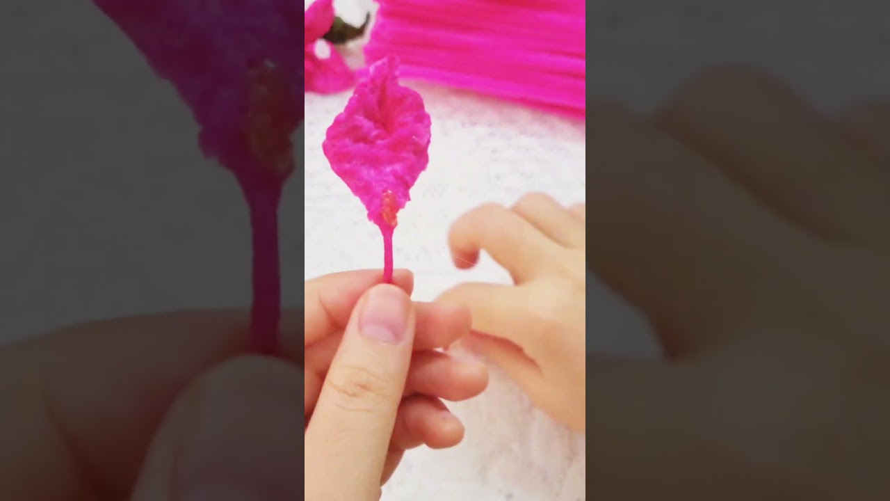 #diy #paperflower #craft #pipecleanercrafts #flowers #handmade #pipecleanerflower #trending
