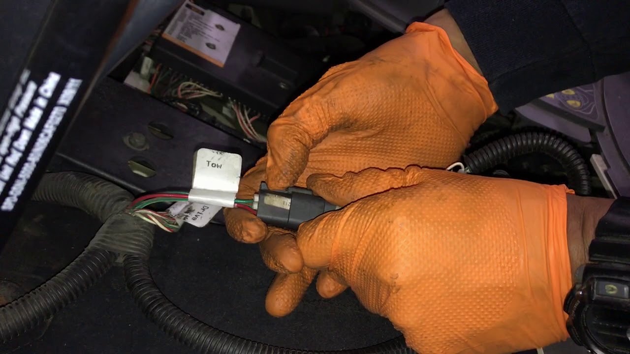 CROWN RC5500 HOW TO PUT ON TOW MODE