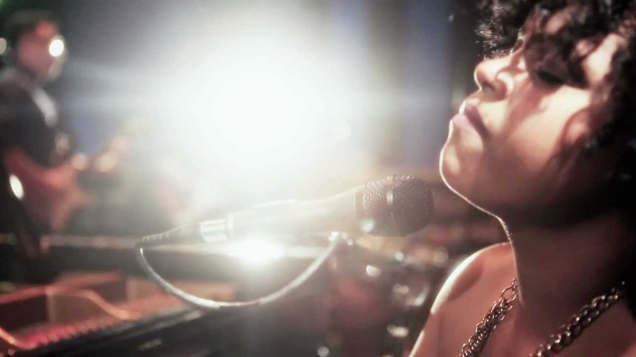 Jessica Childress - He Won't Go (Adele Cover) LIVE