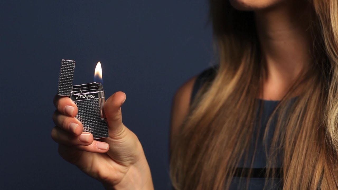 S.T. Dupont Silver Diamond Head Ligne 2 Lighter